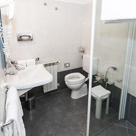 La Colonna 3*